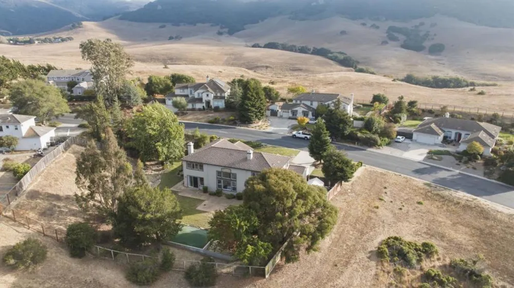 900 Via Vaquero Norte San Juan Bautista, CA 95045