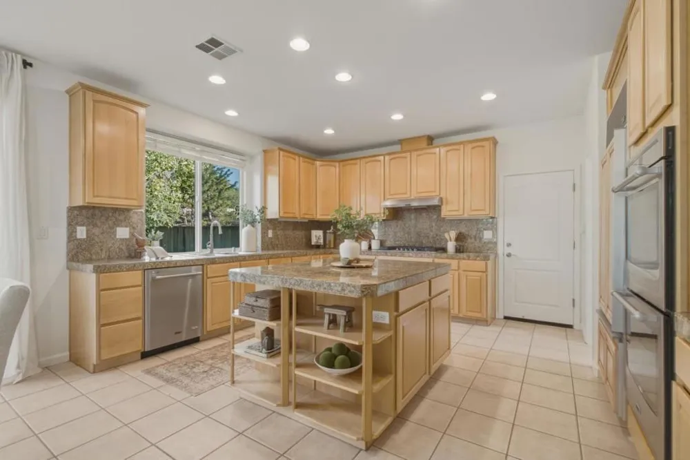 900 Via Vaquero Norte San Juan Bautista, CA 95045