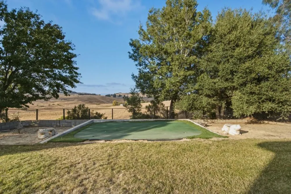 900 Via Vaquero Norte San Juan Bautista, CA 95045