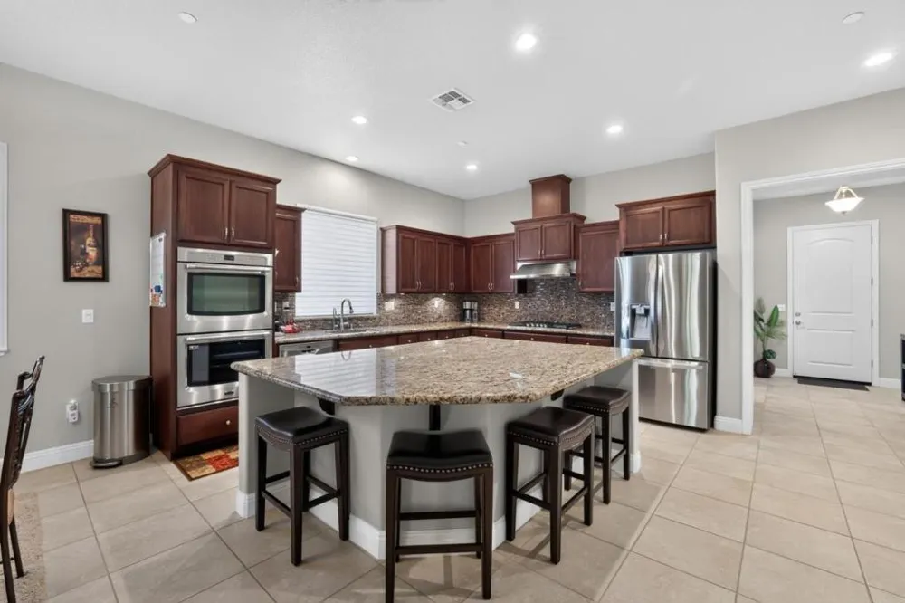 2878 Fantail Lane Lincoln, CA 95648
