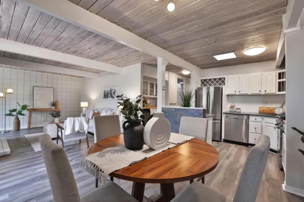 1076 Pomeroy Avenue Santa Clara, CA 95051