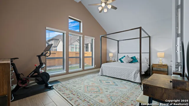 1925 Luna New Braunfels, TX 78132
