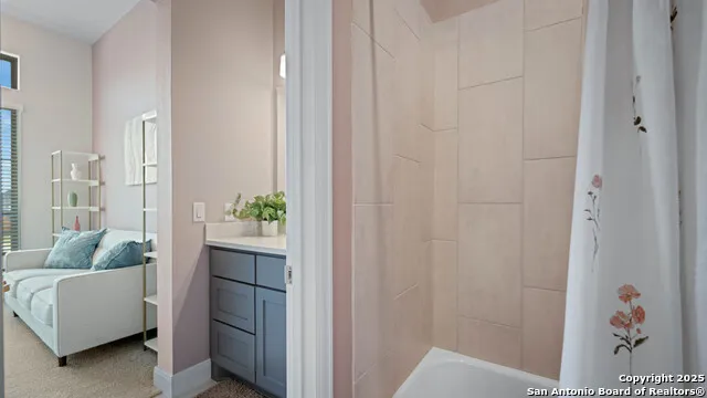 1925 Luna New Braunfels, TX 78132