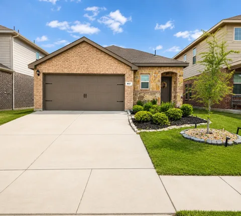 917 Sunrise Lane