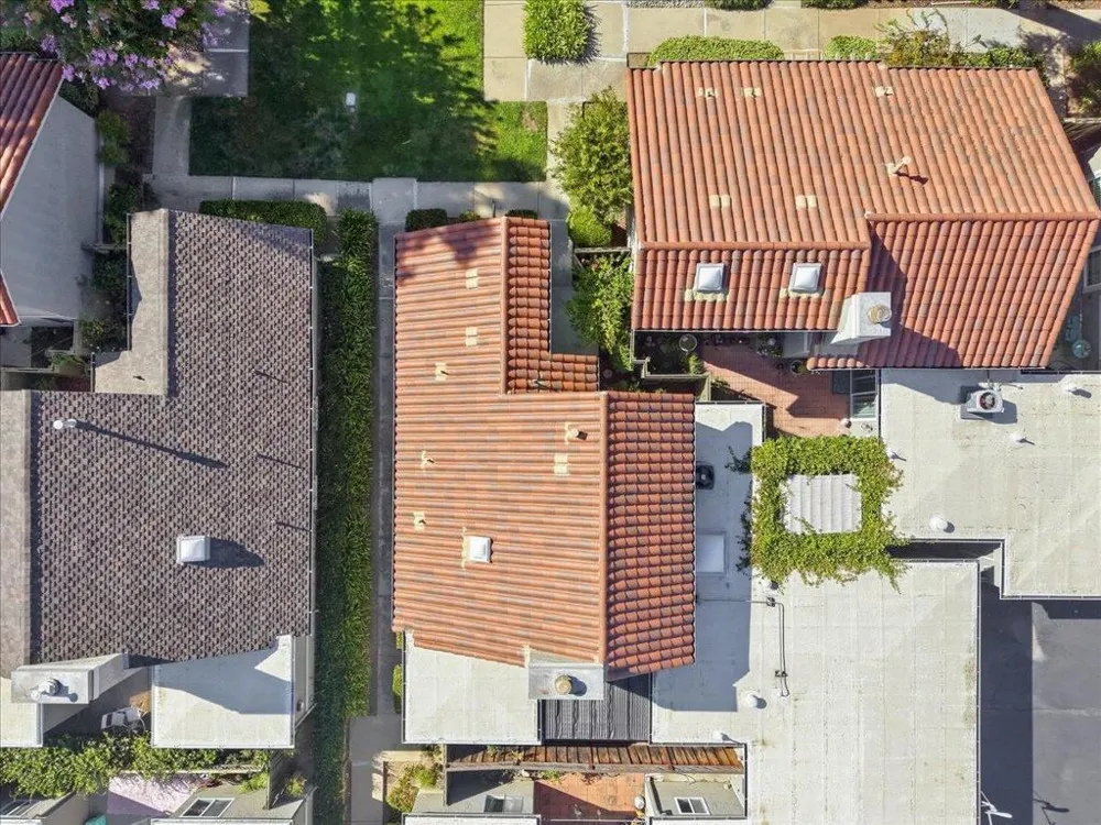 5643 Strawflower San Jose, CA 95118