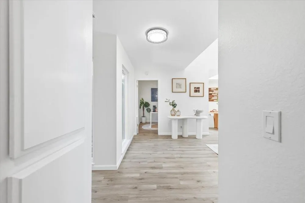 5643 Strawflower San Jose, CA 95118
