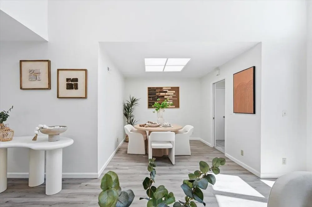 5643 Strawflower San Jose, CA 95118