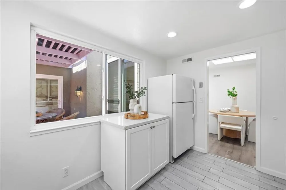 5643 Strawflower San Jose, CA 95118