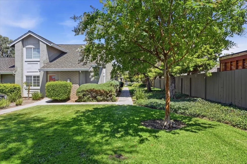 5643 Strawflower San Jose, CA 95118