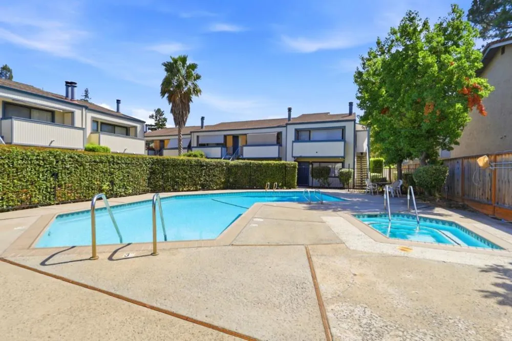 3591 S Bascom Avenue #13 Campbell, CA 95008