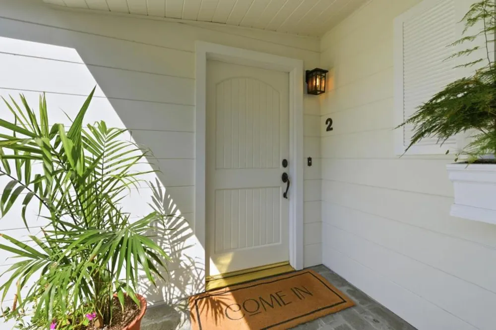 2 Bradley Court Redwood City, CA 94061
