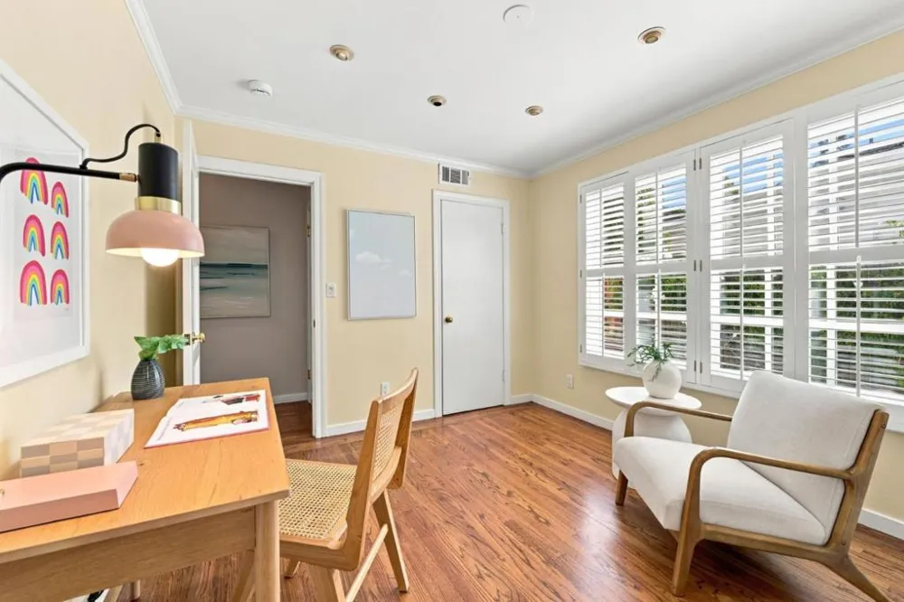 2 Bradley Court Redwood City, CA 94061