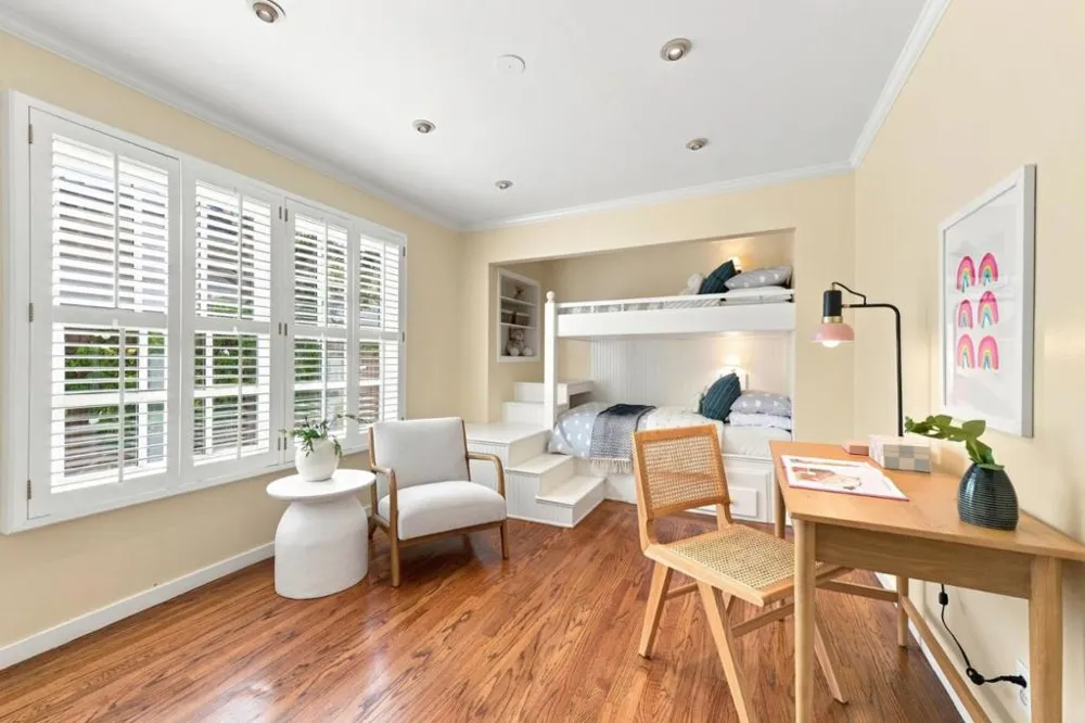 2 Bradley Court Redwood City, CA 94061