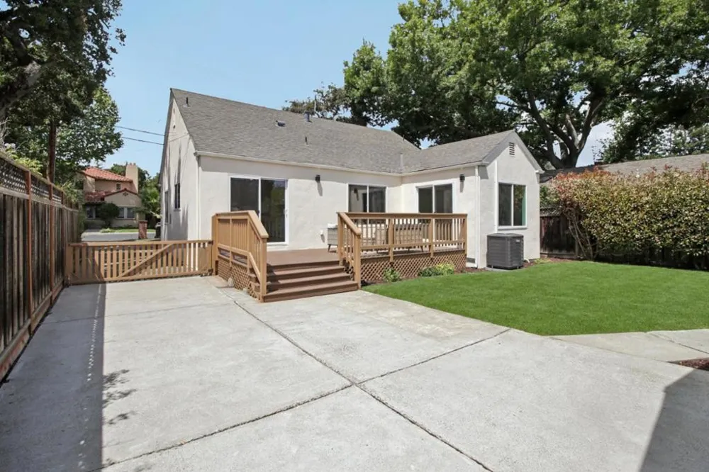 433 Monroe Drive Palo Alto, CA 94306