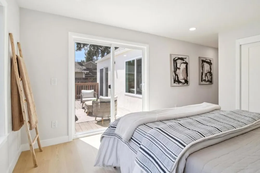 433 Monroe Drive Palo Alto, CA 94306