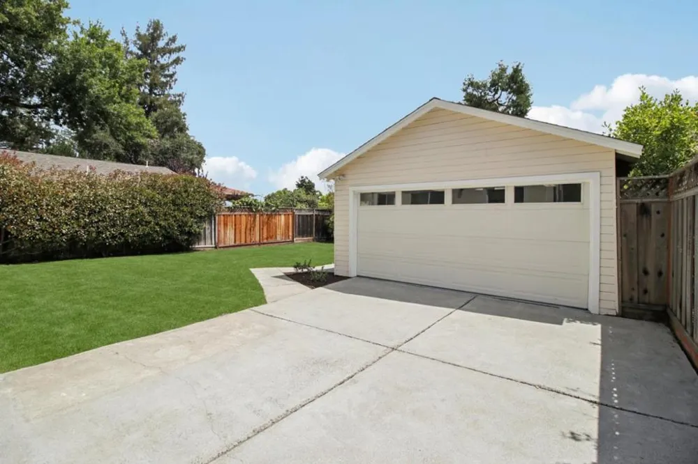433 Monroe Drive Palo Alto, CA 94306