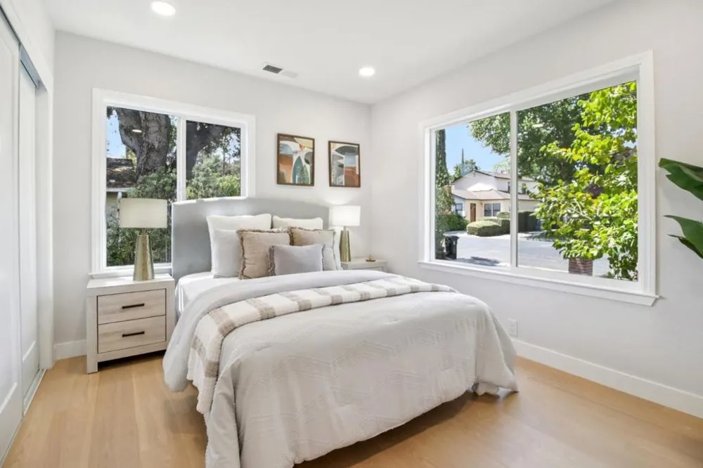 433 Monroe Drive Palo Alto, CA 94306