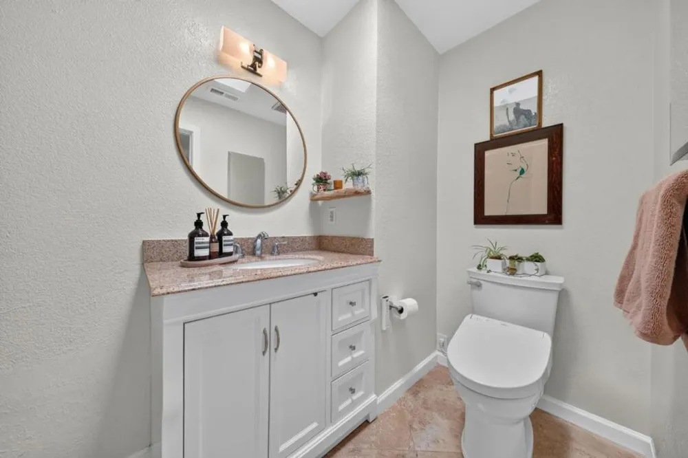 2355 Beach Boulevard #204 Pacifica, CA 94044