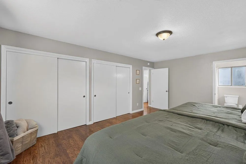 929 Lake Village Drive Watsonville, CA 95076