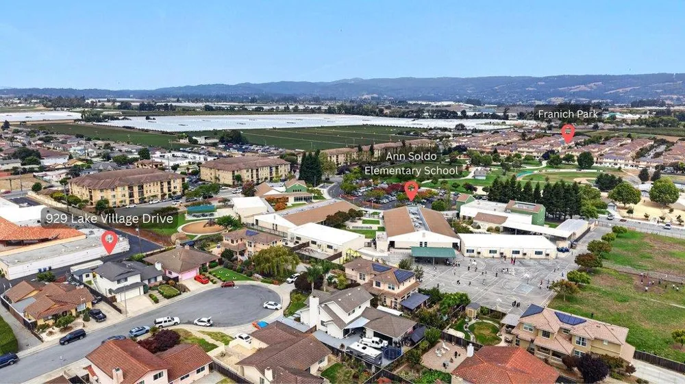 929 Lake Village Drive Watsonville, CA 95076