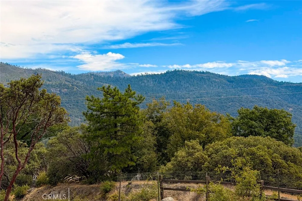 5767 El Capitan Mariposa, CA 95338