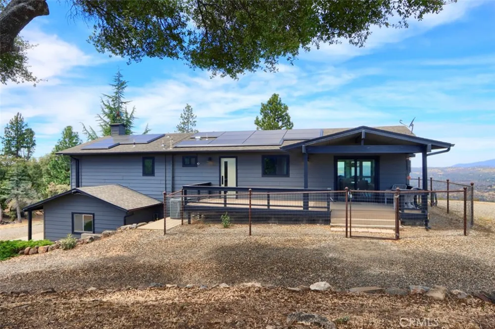 5767 El Capitan Mariposa, CA 95338