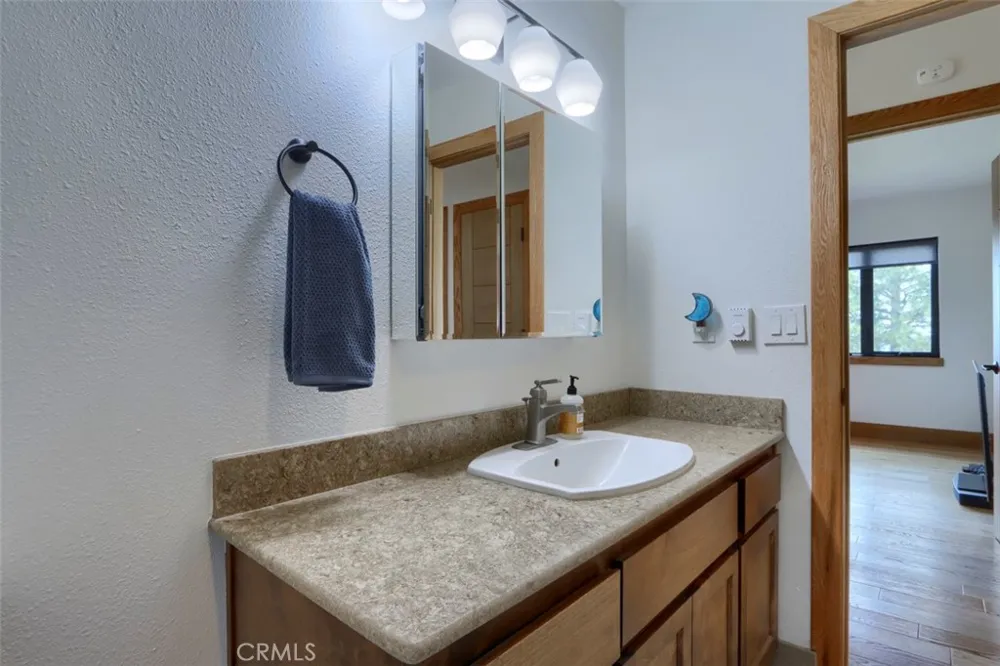 5767 El Capitan Mariposa, CA 95338