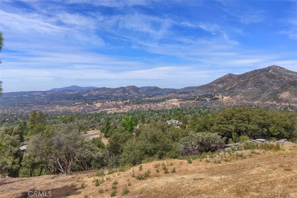 5767 El Capitan Mariposa, CA 95338