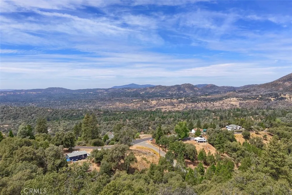 5767 El Capitan Mariposa, CA 95338