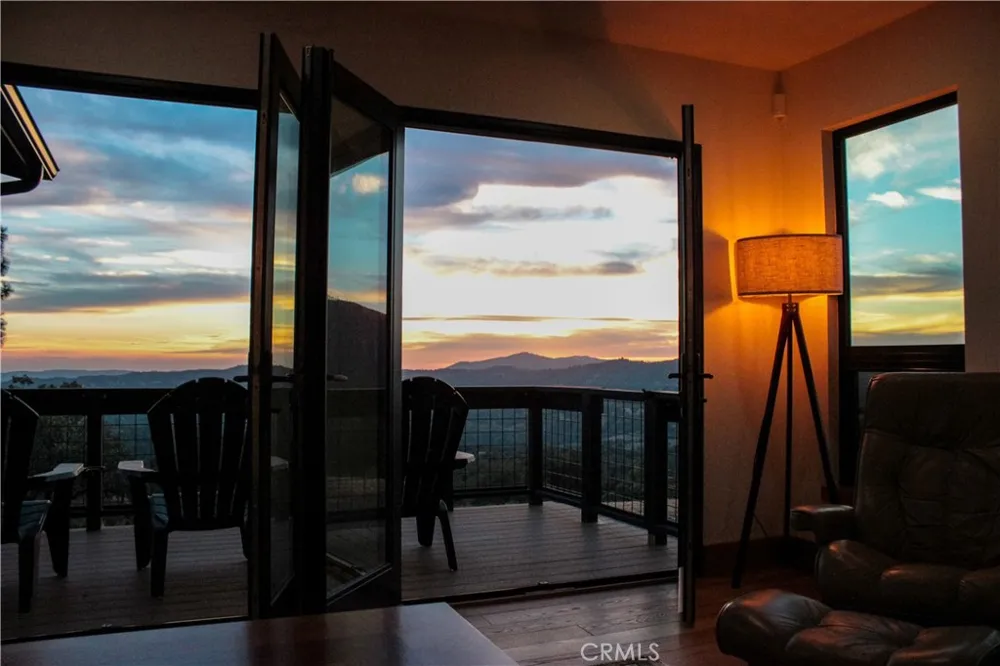 5767 El Capitan Mariposa, CA 95338