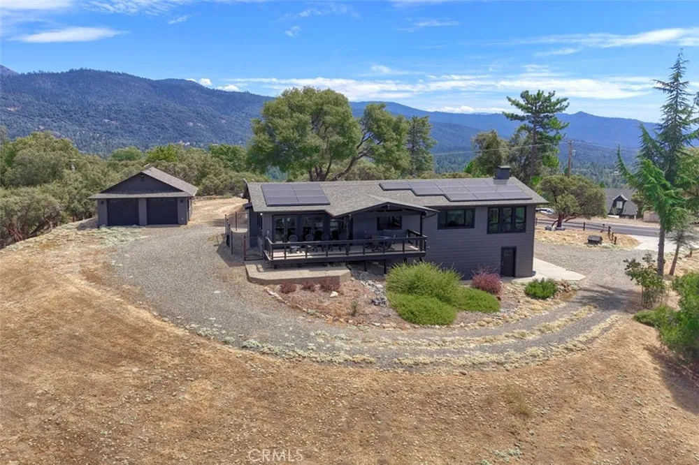 5767 El Capitan Mariposa, CA 95338