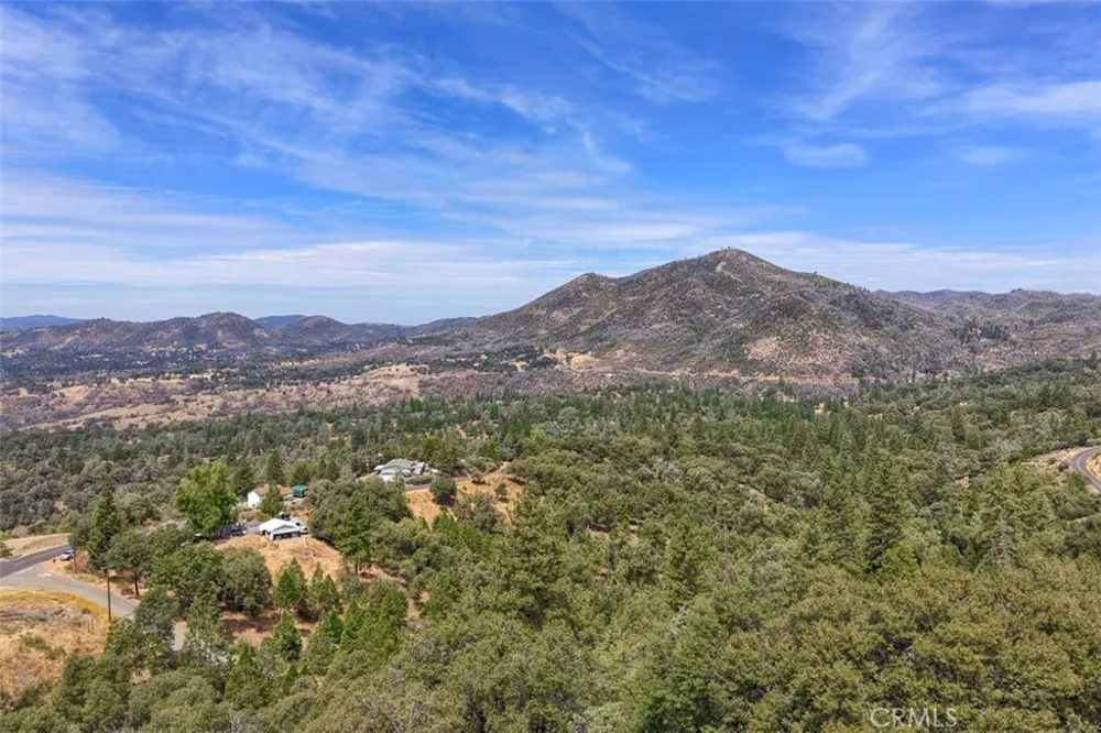 5767 El Capitan Mariposa, CA 95338