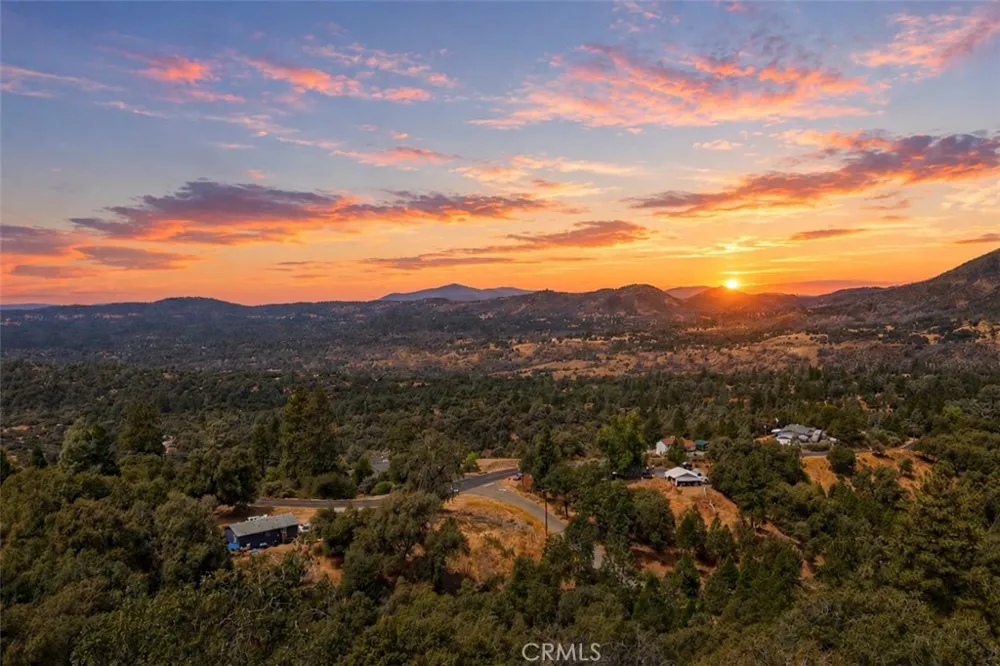 5767 El Capitan Mariposa, CA 95338