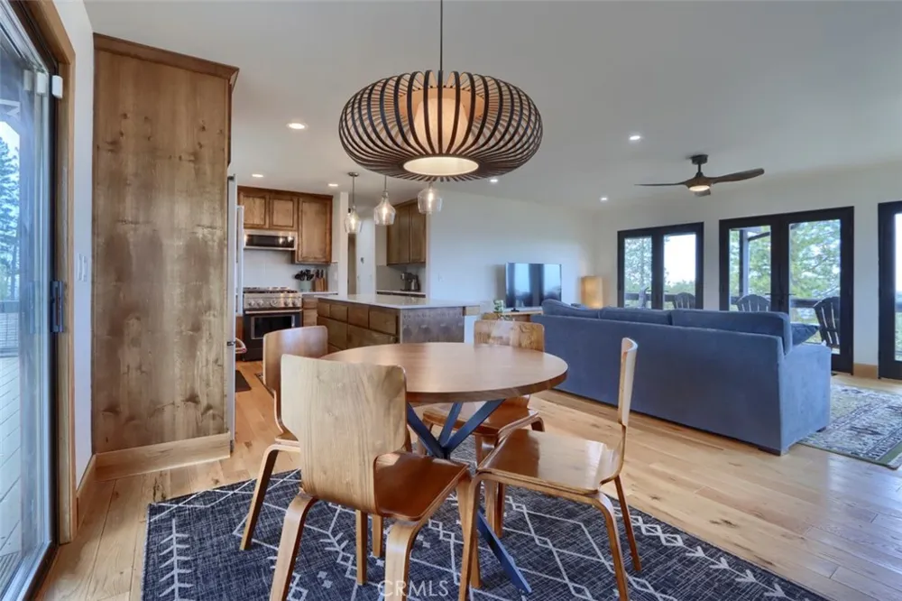5767 El Capitan Mariposa, CA 95338