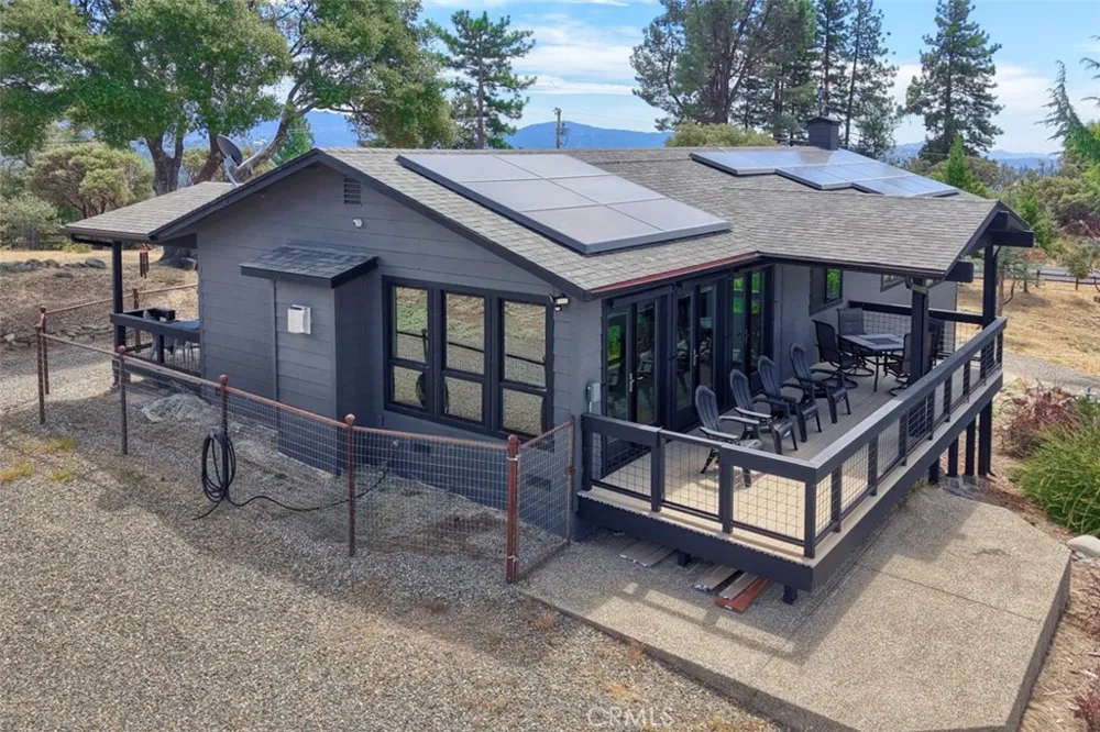 5767 El Capitan Mariposa, CA 95338