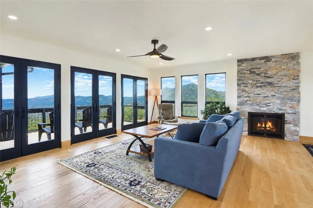 5767 El Capitan Mariposa, CA 95338