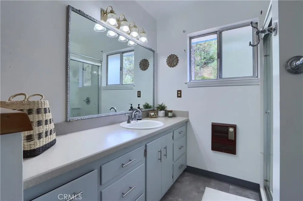 5767 Meadow Lane Mariposa, CA 95338