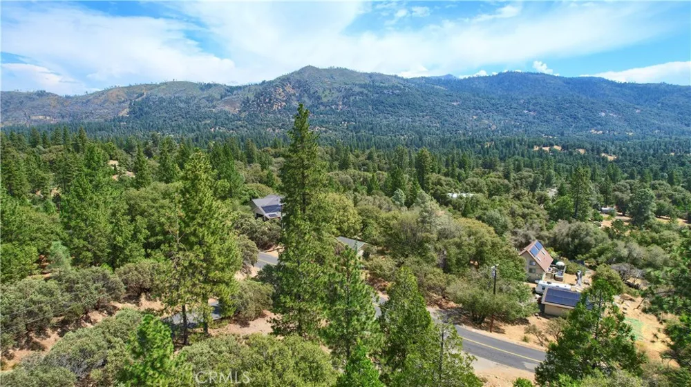 5767 Meadow Lane Mariposa, CA 95338