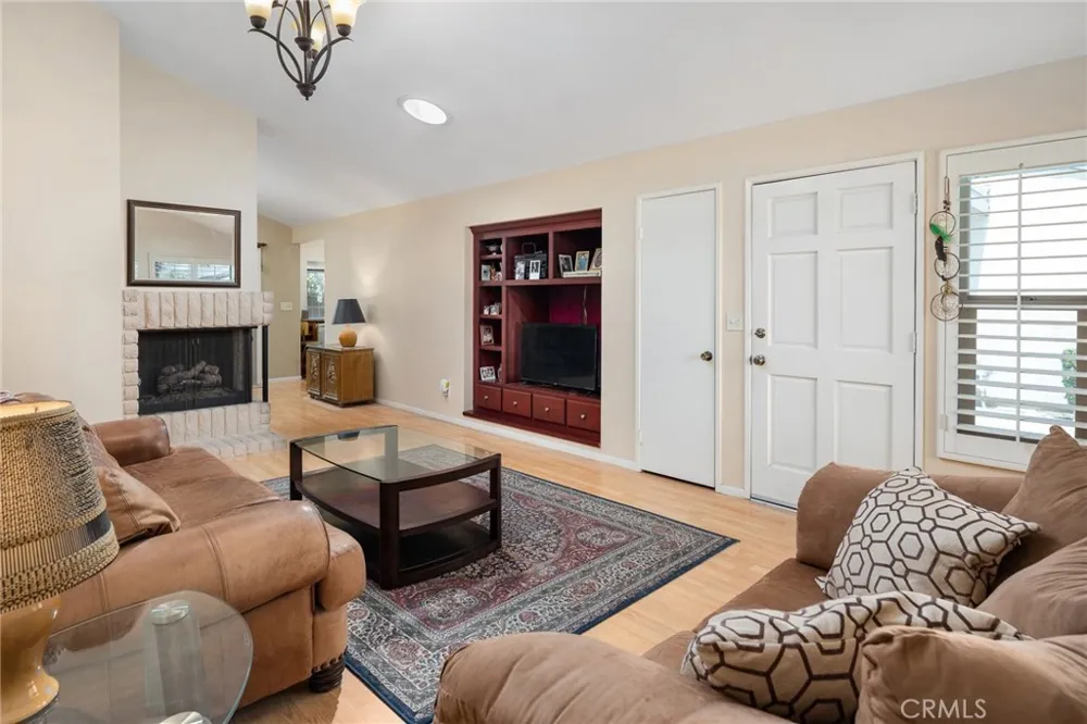 1400 Market Vista, CA 92084