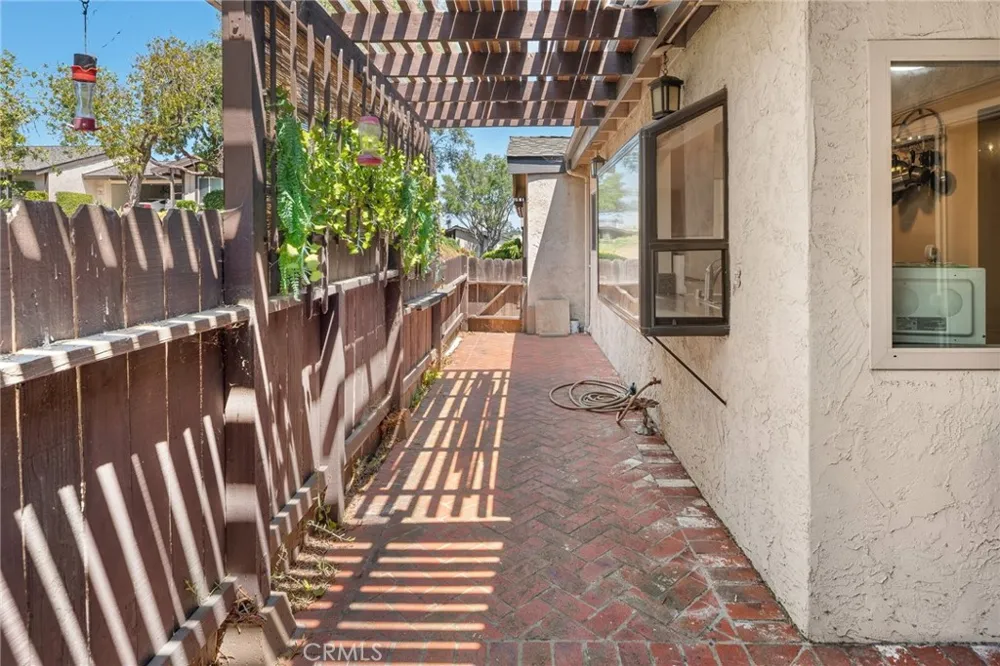 1400 Market Vista, CA 92084