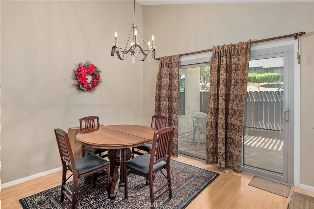 1400 Market Vista, CA 92084