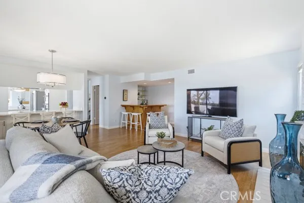 3425 Topeka Carlsbad, CA 92010