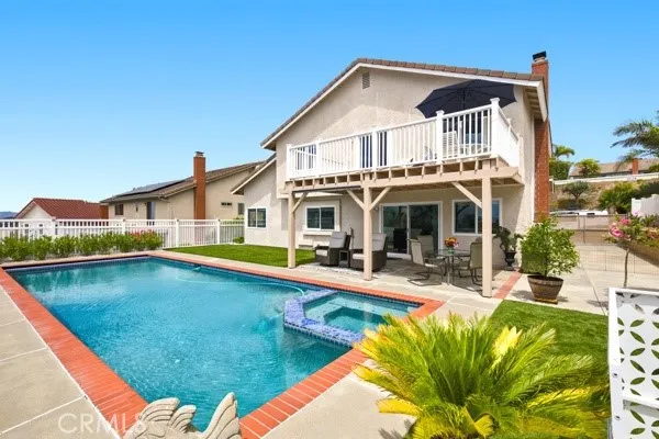 3425 Topeka Carlsbad, CA 92010