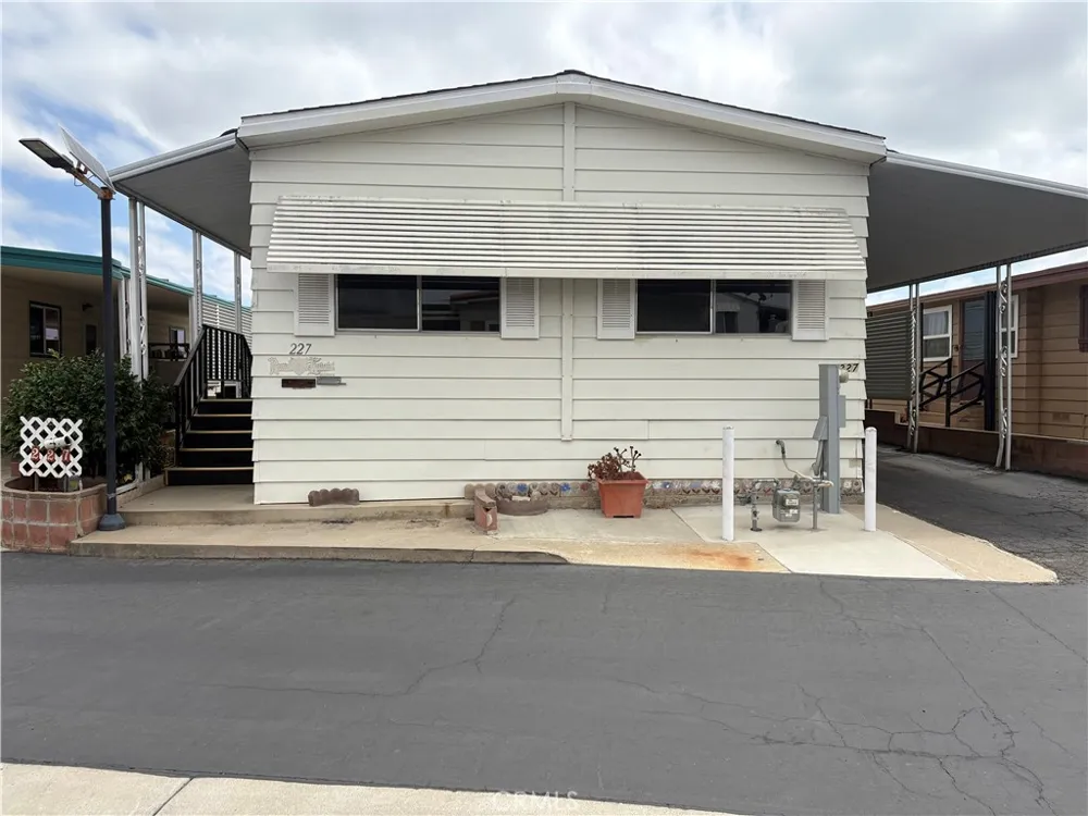 227 Bluebird Lane Oceanside, CA 92057