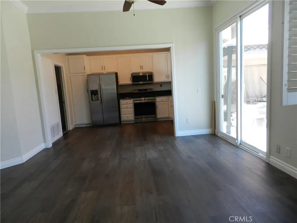 24393 Hillsdale #18 Laguna Hills, CA 92653