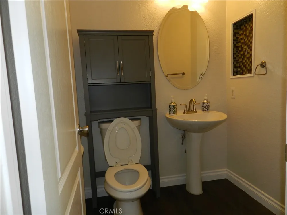 24393 Hillsdale #18 Laguna Hills, CA 92653