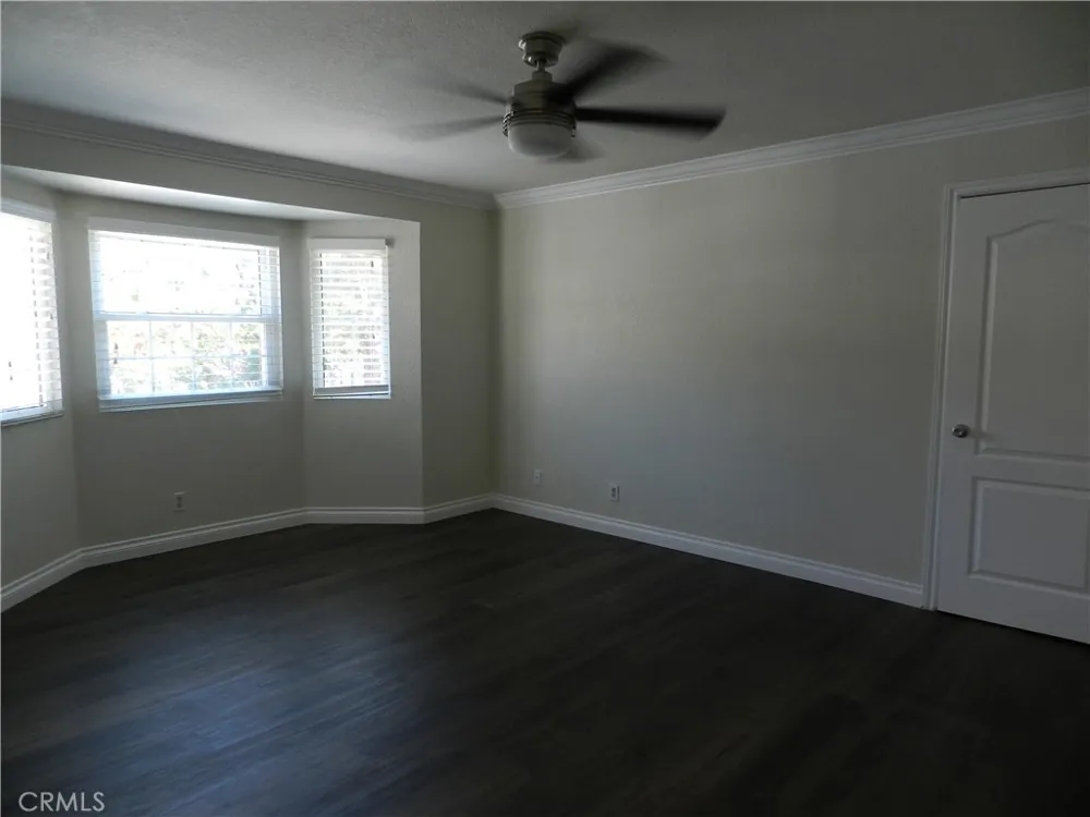 24393 Hillsdale #18 Laguna Hills, CA 92653