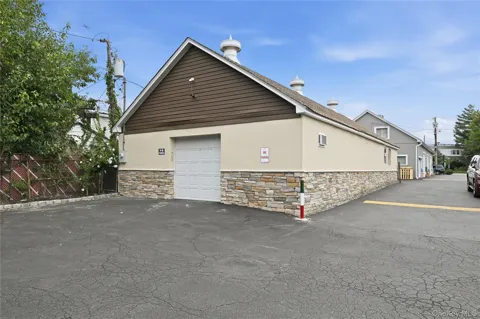 401 Herricks Road