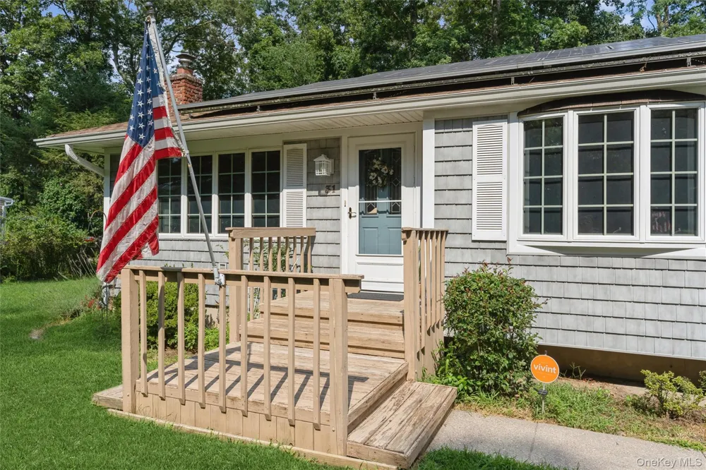 31 Cedar Branch Street Middle Island, NY 11953