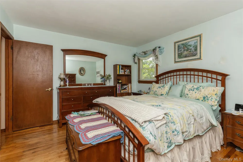 31 Cedar Branch Street Middle Island, NY 11953